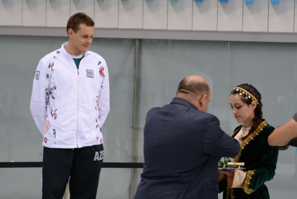 Maksim Şemberev İslamiadada üçüncü çempionluğunu rəsmiləşdirib